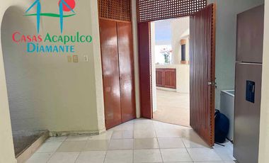 Villa de Lujo en renta vacacional, con Vista al Mar y Alberca Privada