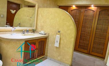 Villa de Lujo en renta vacacional, con Vista al Mar y Alberca Privada