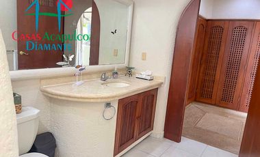 Villa de Lujo en renta vacacional, con Vista al Mar y Alberca Privada