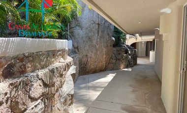 Villa de Lujo en renta vacacional, con Vista al Mar y Alberca Privada