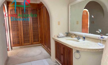 Villa de Lujo en renta vacacional, con Vista al Mar y Alberca Privada