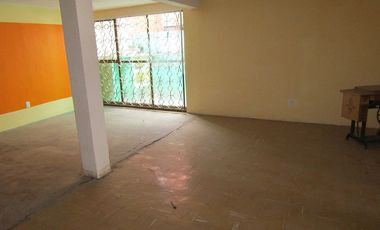 Casa para Remodelar con excelente ubicación, detrás de Plaza Coacalco