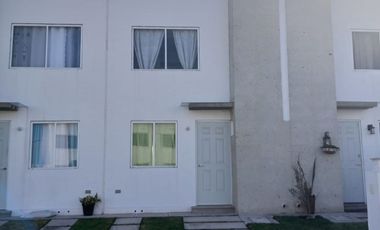 CASA EN VENTA SEMINUEVA, UBICADA EN FRACCIONAMIENTO SENDAS RESIDENCIAL, EL MARQUES.