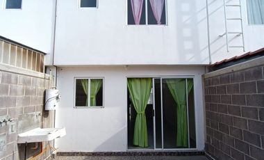 CASA EN VENTA SEMINUEVA, UBICADA EN FRACCIONAMIENTO SENDAS RESIDENCIAL, EL MARQUES.