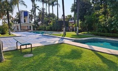 (CRS) CASA EN JARDINES DE CUERNAVACA $3,280,000