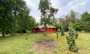 Casa en Arriendo en Entorno Natural y Privilegiado, Condominio Los Guindos, Sector los Calabozos, Pucón