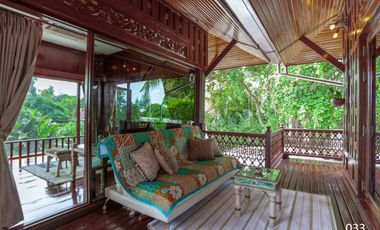 White Lotus River House