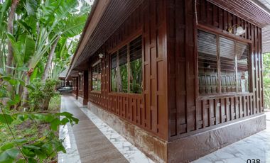 White Lotus River House