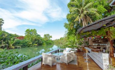White Lotus River House