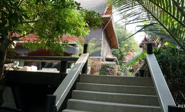 White Lotus River House