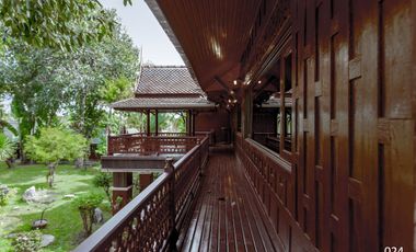 White Lotus River House
