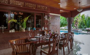 White Lotus River House