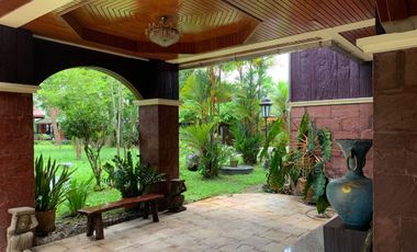 White Lotus River House
