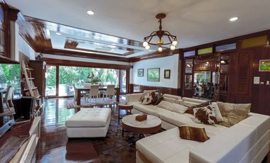 White Lotus River House