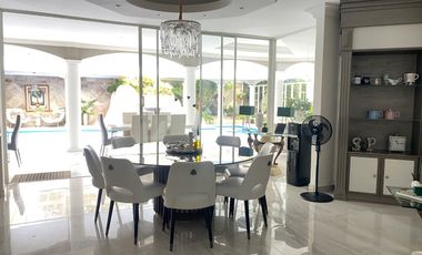 CASA DE LUJO DE UNA PLANTA EN URB PRIVADA CUMBAYA (PROX RUTA VIVA)
