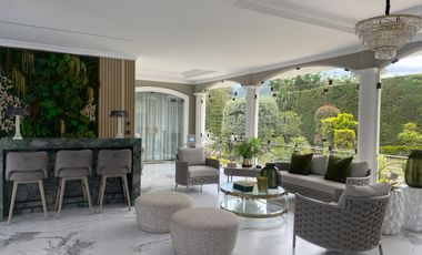 CASA DE LUJO DE UNA PLANTA EN URB PRIVADA CUMBAYA (PROX RUTA VIVA)