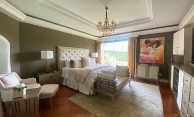 CASA DE LUJO DE UNA PLANTA EN URB PRIVADA CUMBAYA (PROX RUTA VIVA)