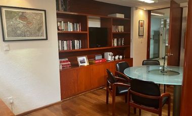 EDIFICIO DE OFICINAS DE TRES NIVELES,  CON EXCELENTE UBICACIÓN