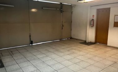EDIFICIO DE OFICINAS DE TRES NIVELES,  CON EXCELENTE UBICACIÓN