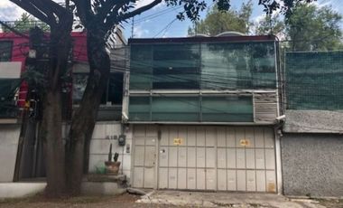 EDIFICIO DE OFICINAS DE TRES NIVELES,  CON EXCELENTE UBICACIÓN