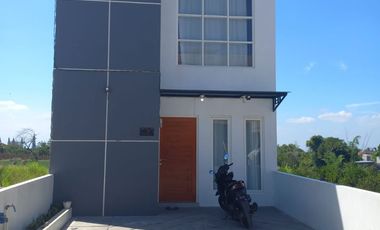 Rumah villa murah free kolam renang