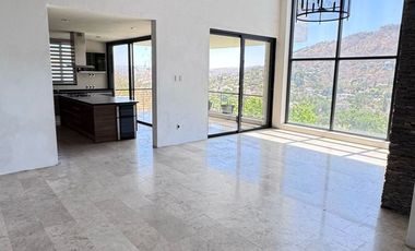 CASA EN VENTA EN LAS CAÑADAS