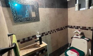 BONITA CASA EN VENTA CON UN ESPACIO INDEPENDIENTE
