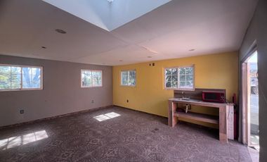 BONITA CASA EN VENTA CON UN ESPACIO INDEPENDIENTE