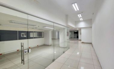 OFICINA EN VENTA   EN VENTA SECTOR CENTRO COMERCIAL Y  EMPREARIAL