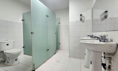 OFICINA EN VENTA   EN VENTA SECTOR CENTRO COMERCIAL Y  EMPREARIAL