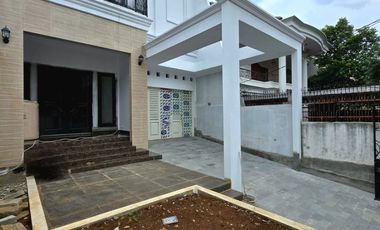 Rumah baru design classic  modern di duren sawit jakarta timur