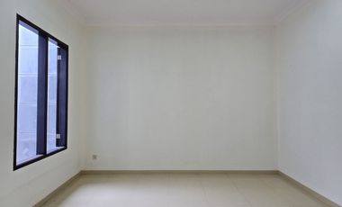 Rumah baru design classic  modern di duren sawit jakarta timur