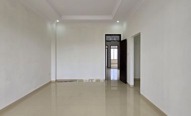 Rumah baru design classic  modern di duren sawit jakarta timur