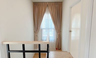 Elegant English-style house with quality society Britannia Bangna-Suvarnabhumi project Km.26 Luxury village, fully decorated Meet all lifestyles Locat