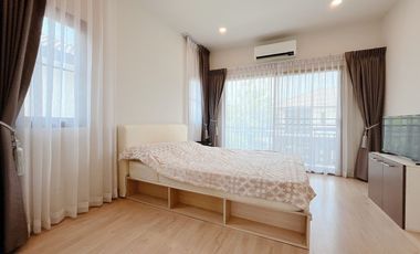 Elegant English-style house with quality society Britannia Bangna-Suvarnabhumi project Km.26 Luxury village, fully decorated Meet all lifestyles Locat