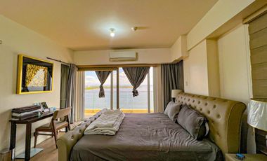 Rush Sale 3 Bedroom Unit in Oak Harbor Residences Pasay City