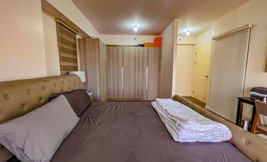 Rush Sale 3 Bedroom Unit in Oak Harbor Residences Pasay City