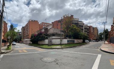 Se vende lote en el barrio Carolina Bogotá, D.C.
