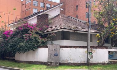 Se vende lote en el barrio Carolina Bogotá, D.C.