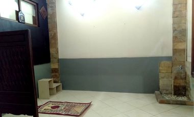 Rumah Mewah Lingkungan Perumahan dekat Jalan Magelang