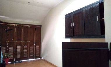 Rumah Mewah Lingkungan Perumahan dekat Jalan Magelang
