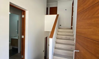 Casa nueva 140M2 4D 4B Arboretm Peñalolén