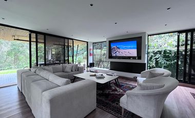 Casa  en arriendo, Loma del Escobero, Envigado, Antioquia