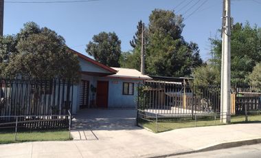 Casa con terreno para uso Comercial, Taller o Bodega