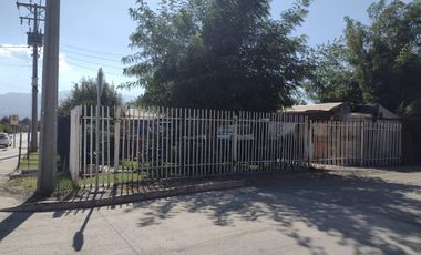 Casa con terreno para uso Comercial, Taller o Bodega