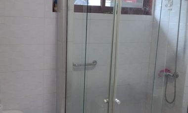 Casa con terreno para uso Comercial, Taller o Bodega