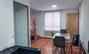 Leon Propiedades vende casa en Curacaví Centro.