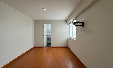 Departamento En Alquiler - Surco, Valle Hermoso