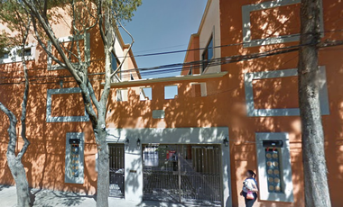 ¡Inversión asegurada! Casa en Grecia 42 en remate bancario