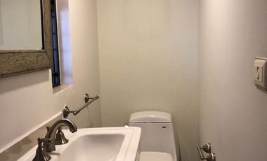 Casa en Venta Toluca colónia Cuauhtémoc acceso a dos calles, a 5 min del centro histórico. Salida rápida CDMX. Uso mixto Comercial y Habitacional